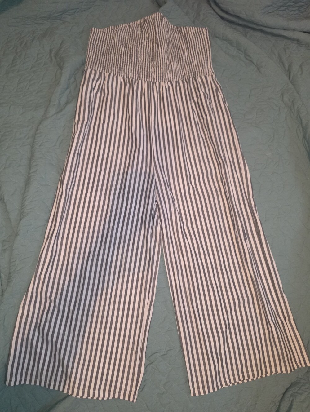 Striped Wide-Leg Women's Pants - Grey & White